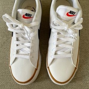 Nike court legacy shoe
